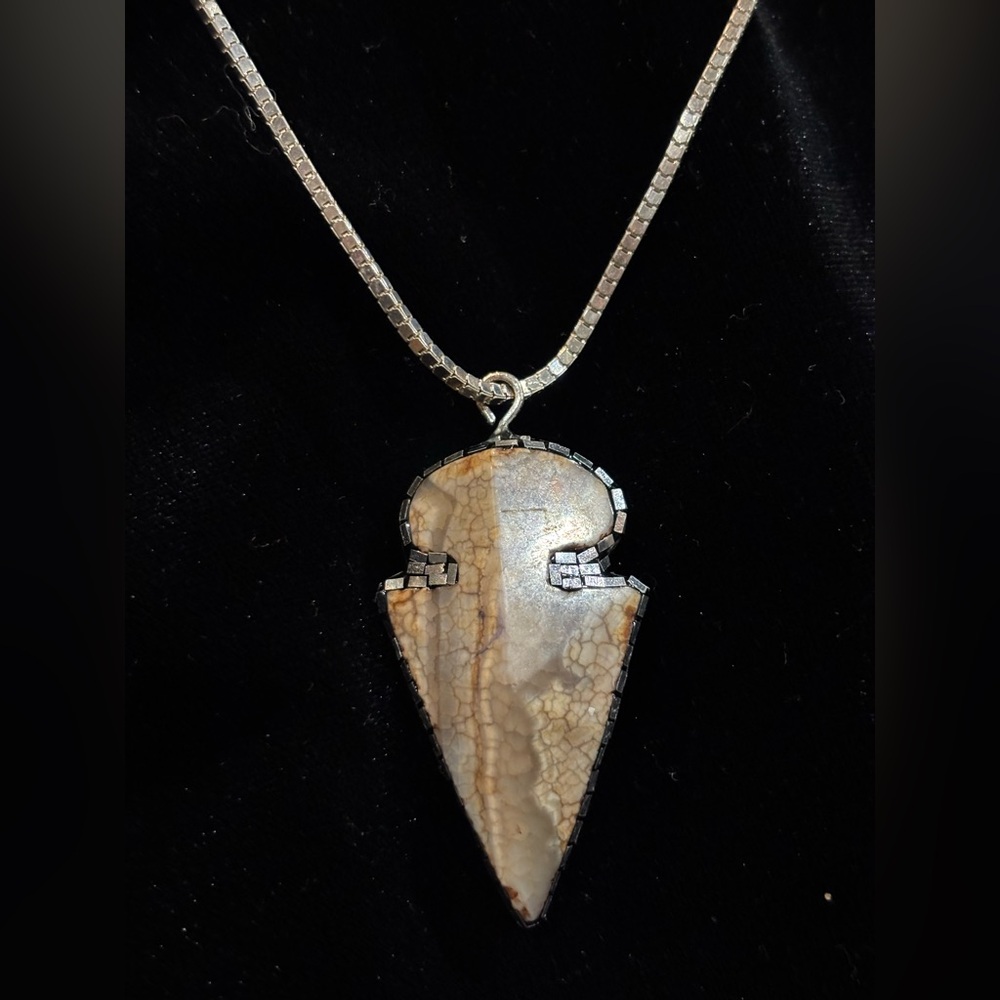 Agate Arrowhead pendant necklace with a silver edge 925 Sterling Silver Chain